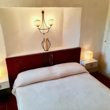 Apartment Casa Bougainville Villaggio Est