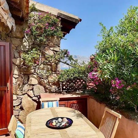 Apartment Casa Bougainville Villaggio Est *