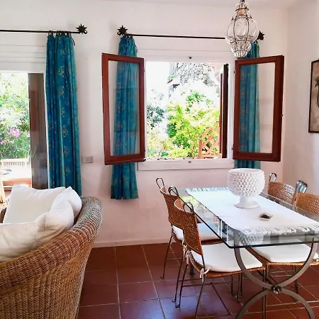 Casa Bougainville Villaggio Est