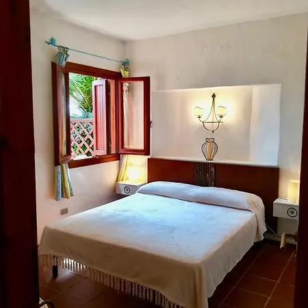 Casa Bougainville Villaggio Est