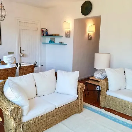 Casa Bougainville Villaggio Est *