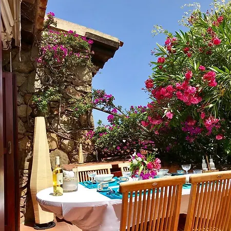 Apartment Casa Bougainville Villaggio Est *